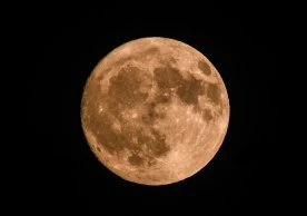 Torontonians will soon be able to spot strawberry moon