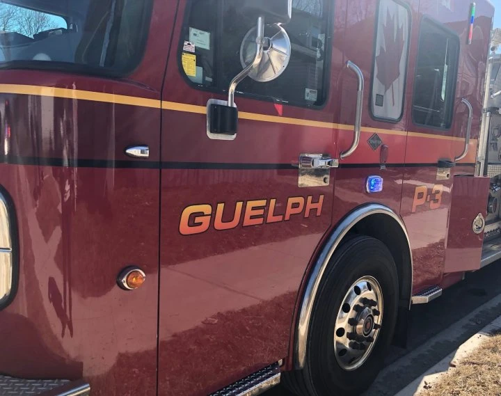 Guelph, Ont. firefighters tackle Carden Street apartment blaze