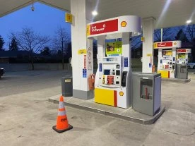 Vehicle drives off from Toronto gas station with nozzle still attached critically injuring man
