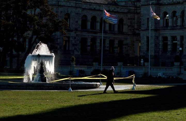 City of Victoria says neighbouring communities need to step up when temps drop