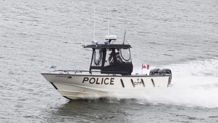 2 rescued after boat sinks on Georgian Bay in Collingwood, Ont.