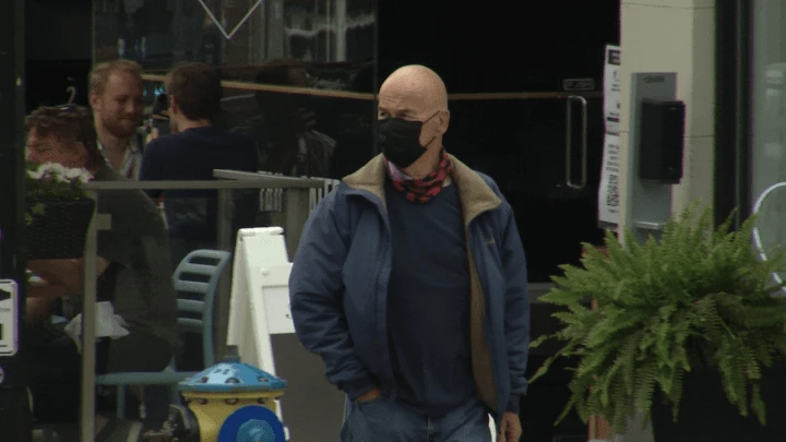 How much longer will masks be mandatory in Kingston?