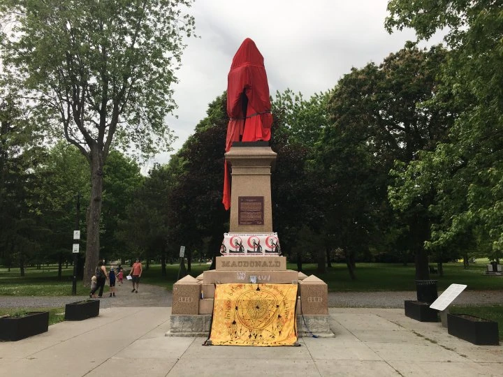 Kingston council votes to move Sir John A. Macdonald statue from City Park location