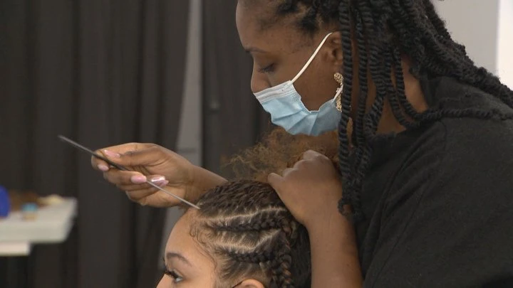 Hair salon owner alleges racial profiling by Montreal police