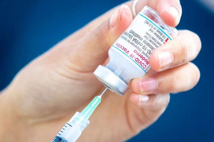 Record number of COVID-19 vaccinations in Waterloo Region on Thursday