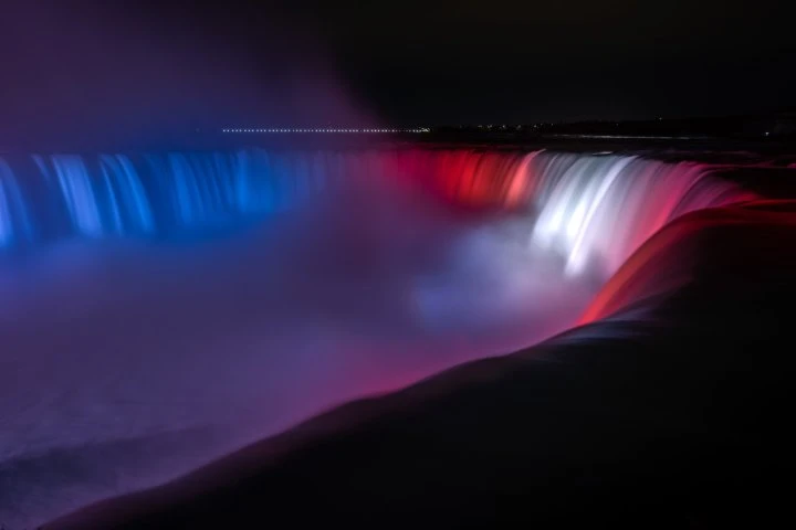 First, Toronto’s CN Tower. Now, Niagara Falls illuminates in Montreal Canadiens colours
