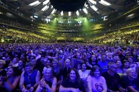 ‘America is back’: Foo Fighters show hits 100% capacity at Madison Square Garden