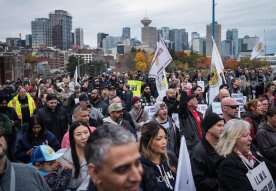 Push to end multi-day lockout as B.C port talk resumes