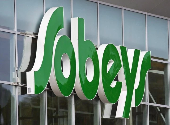 Sobey’s parent paid workers $9M in COVID-19 lockdown bonuses in latest quarter