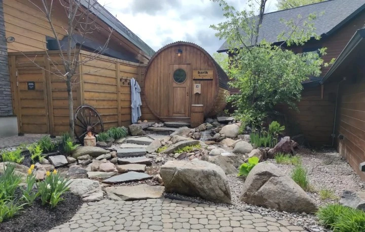 More than 20 women allege sexual assault at Quebec spa, class action requested