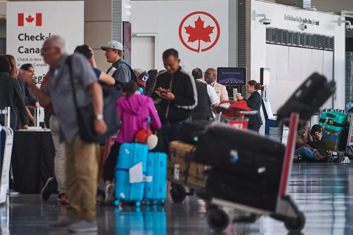 Toronto Pearson Airport warns of delays from Air Canada strike, passengers still stranded