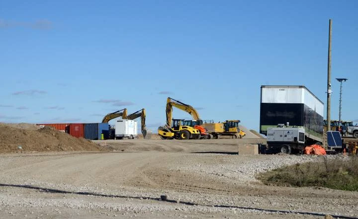 Contracts handed out to build Ontario EV battery plant amidst tariff uncertainty