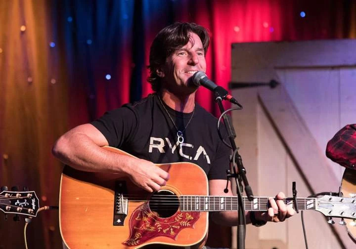Grammy-winning songwriter Brett James dies in plane crash