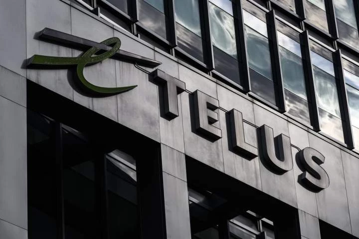 Telus sees boost to internet customers as it builds fibre service in Ontario, Quebec
