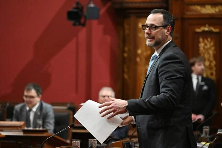 Quebec government to ban religious symbols in daycares