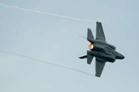 F-35 review ‘understandable’ for many, but would it risk Canada’s security?