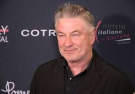 Halyna Hutchins’ family calls for Alec Baldwin to ‘face reality under oath’