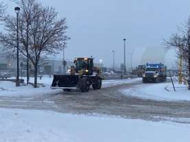 ‘Who knows how long:’ Winnipeggers concerned about city’s snow removal plans