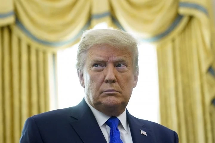 Trump justice dept. seized lawmakers’ data while hunting for leakers amid Russia probe