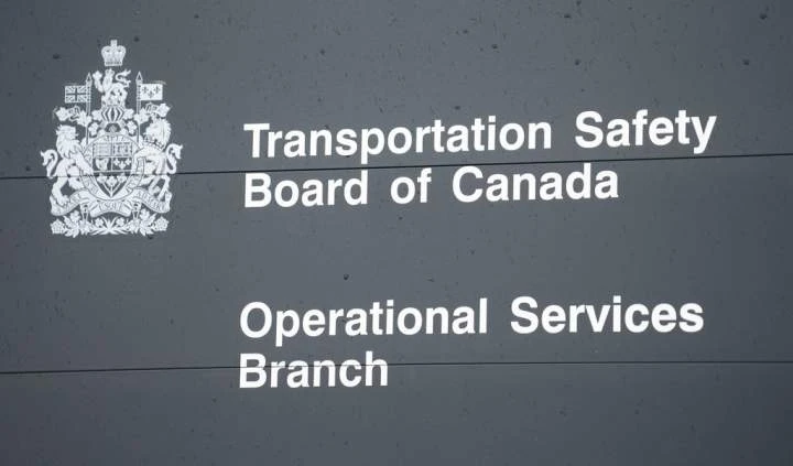 Too early to know what caused fatal Manitoba plane crash: safety board