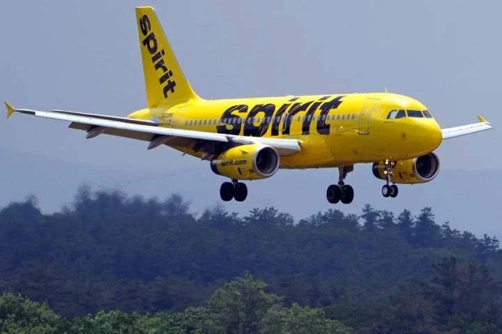 Canadians may be impacted as Spirit Airlines shuts down operations ‘effective immediately’