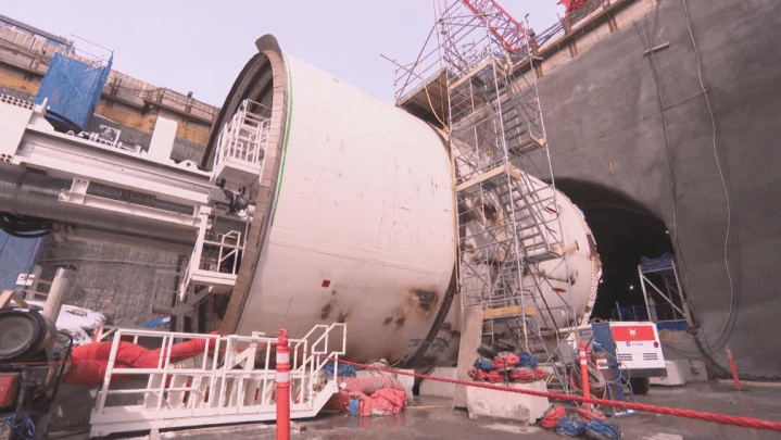 Massive tunnel-boring machine begins drilling Montreal’s blue line metro extension