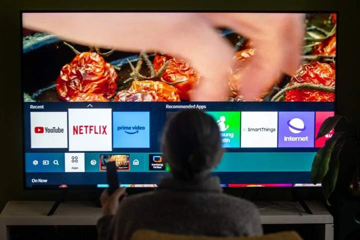 Liberals say they can’t ‘reject’ rules tripling streamers’ contributions