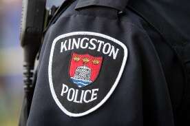 Kingston police search for man after purse snatched at local park