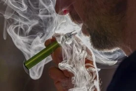 Ban flavoured vapes now, anti-smoking groups urge Carney’s government