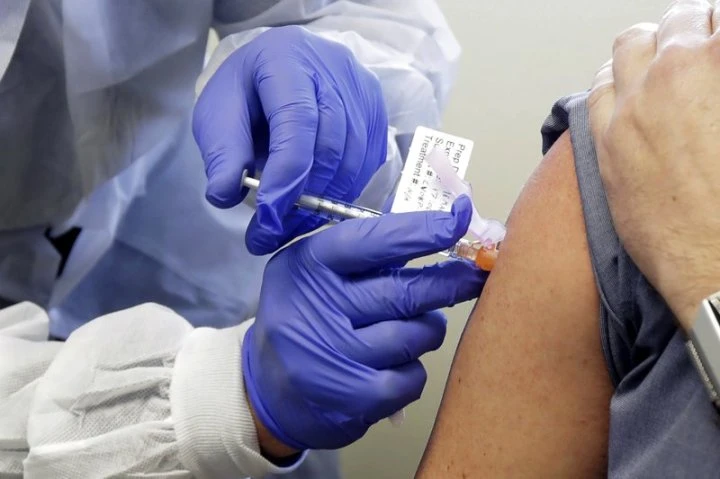 Moderna seeks Canada’s approval for COVID-19 vaccine use in kids 12 and up