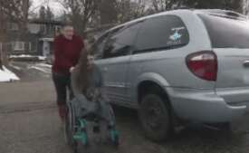 Okanagan man donates specialized van to family in need