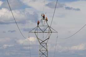 Clean energy transition must be key for next Ontario government: report