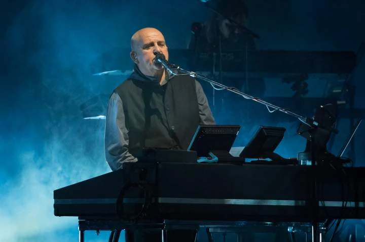 Peter Gabriel wades in on lifeguard debate at Vancouver’s beaches