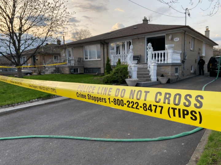 Man dies after house fire in Toronto on Thursday evening