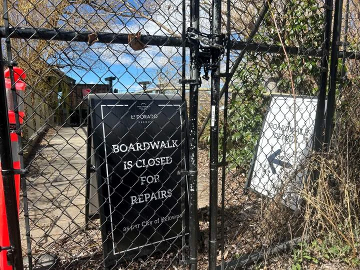 Kelowna boardwalk closure drags on due to apparent dispute between city, hotel owner