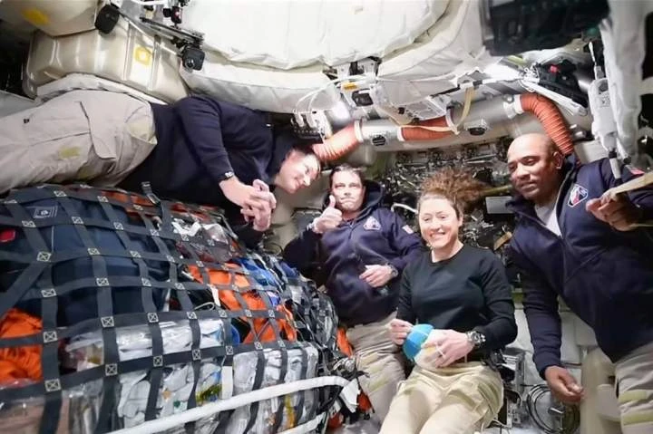 Canadian Jeremy Hansen, Artemis II crew to splash down after historic moon trip