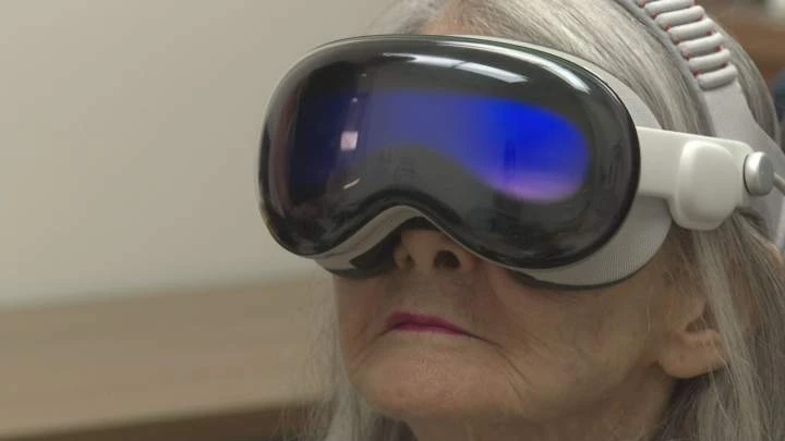 How a Montreal hospital is using VR and music to transform patient care