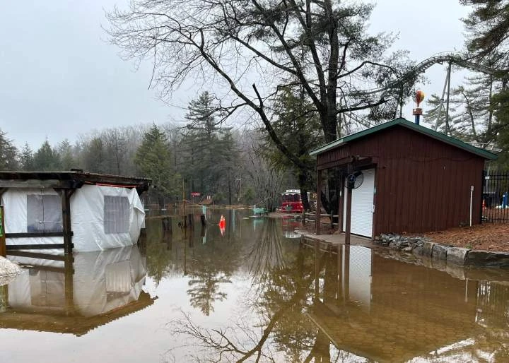 Rising waters in Bracebridge raise concerns as officials warn of critical days ahead
