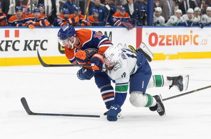 NHL faces scheduling challenge as B.C., Alberta move to permanent daylight time