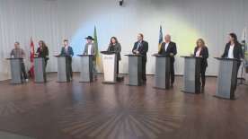 Regina mayoral candidates take the stage in a televised debate