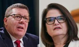 Scott Moe, Carla Beck stop by Saskatoon for final election push