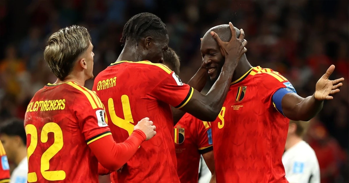 Bélgica aplasta a Nueva Zelanda y cierra líder de grupo