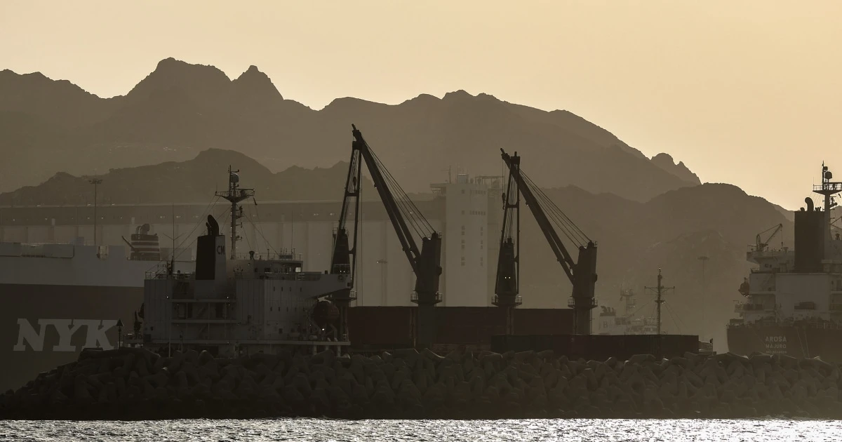 Oil hits $87 per barrel again after latest U.S. strikes on Iran, looming blockade