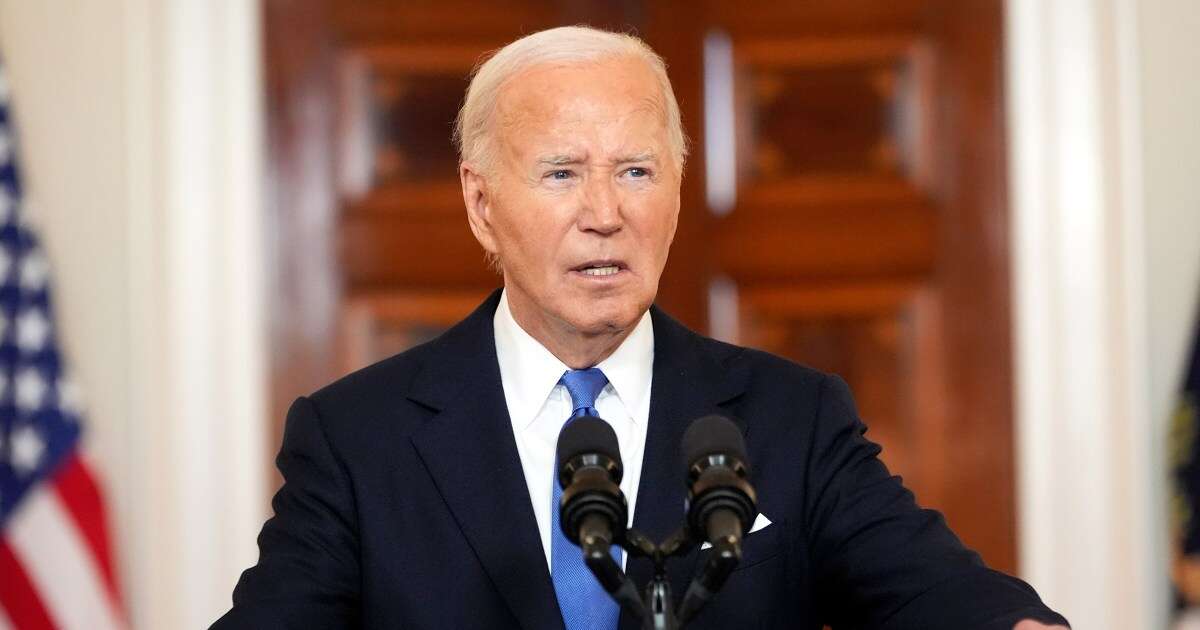 Biden privately remains torn between defiance and acceptance amid calls to step aside 