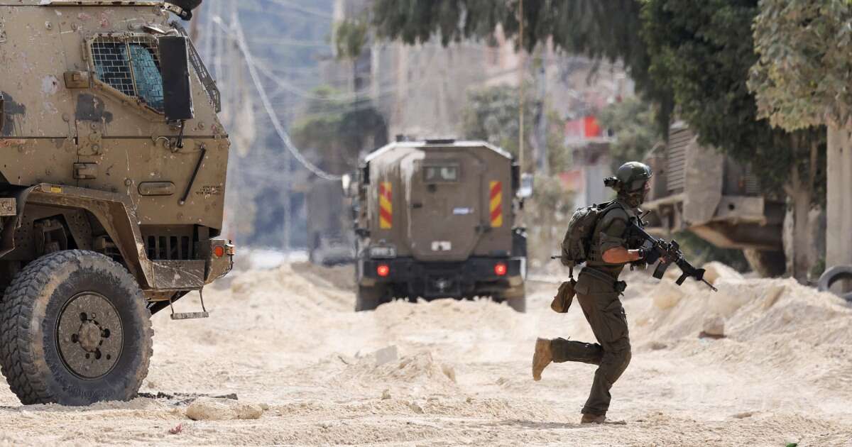 Israel launches major raids in occupied West Bank