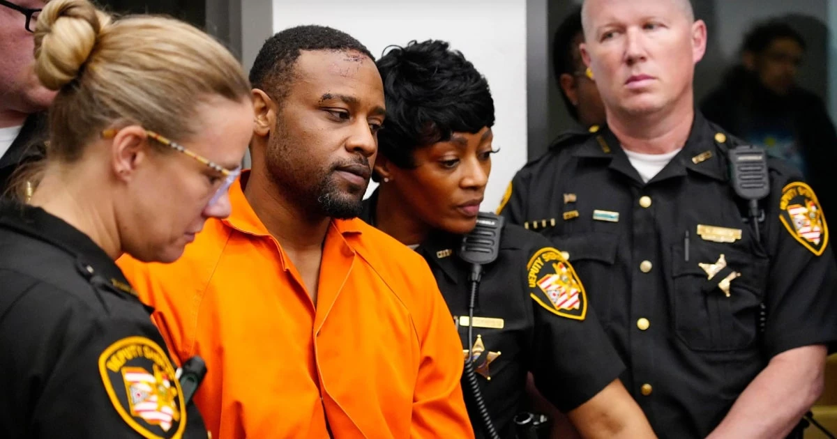 Chaos at hearing for Ohio father accused of fatally striking deputy with car after son killed by police 