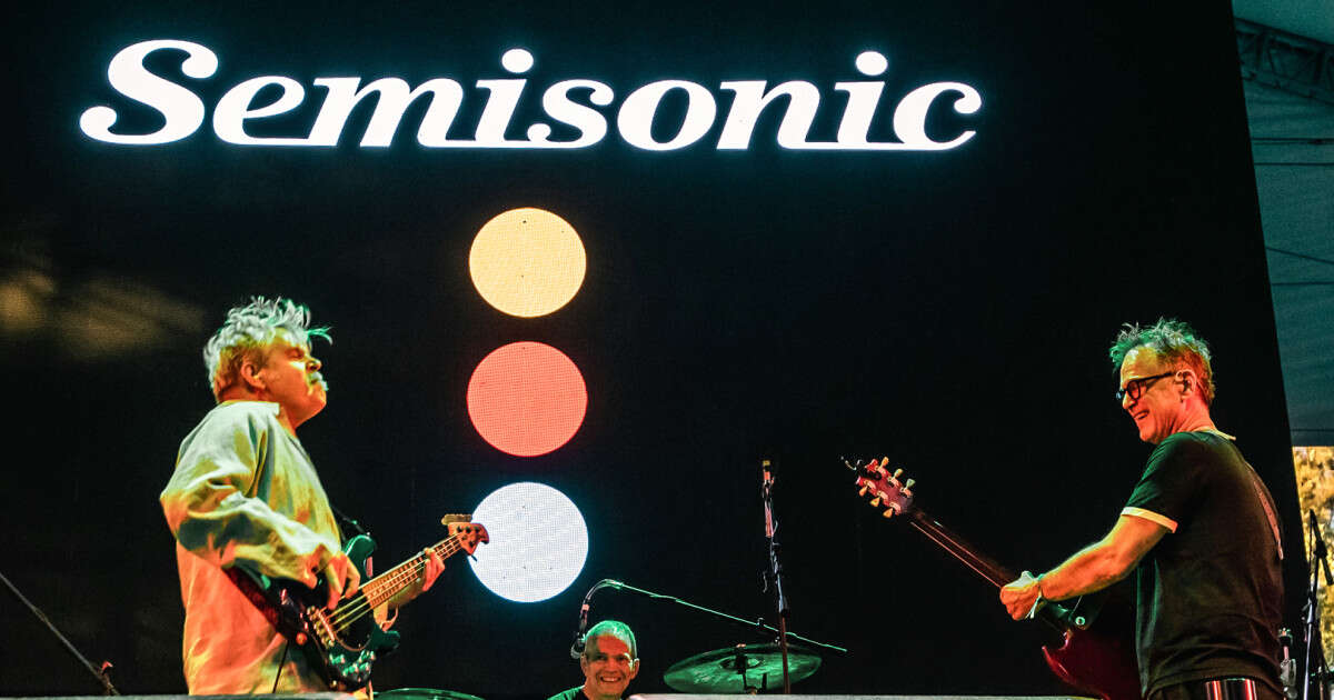 Semisonic blasts use of 'Closing Time' in White House deportation video