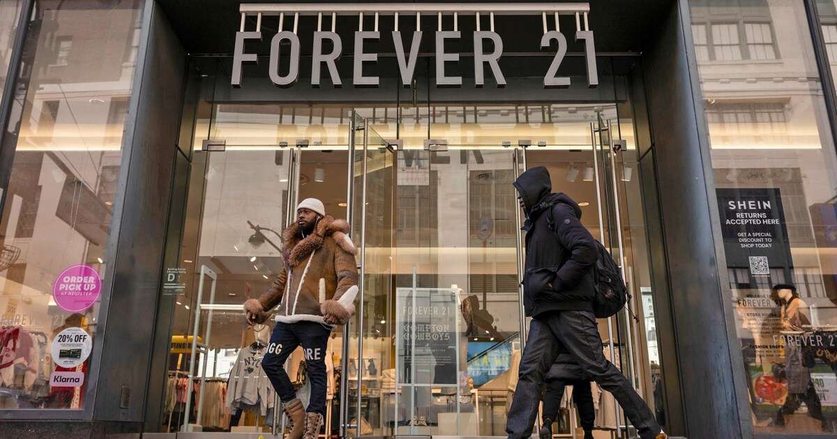 Forever 21 set to shut down its U.S. operations as it files for bankruptcy