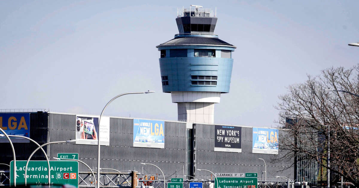 Plane's wing hits runway during landing attempt at New York’s LaGuardia Airport 