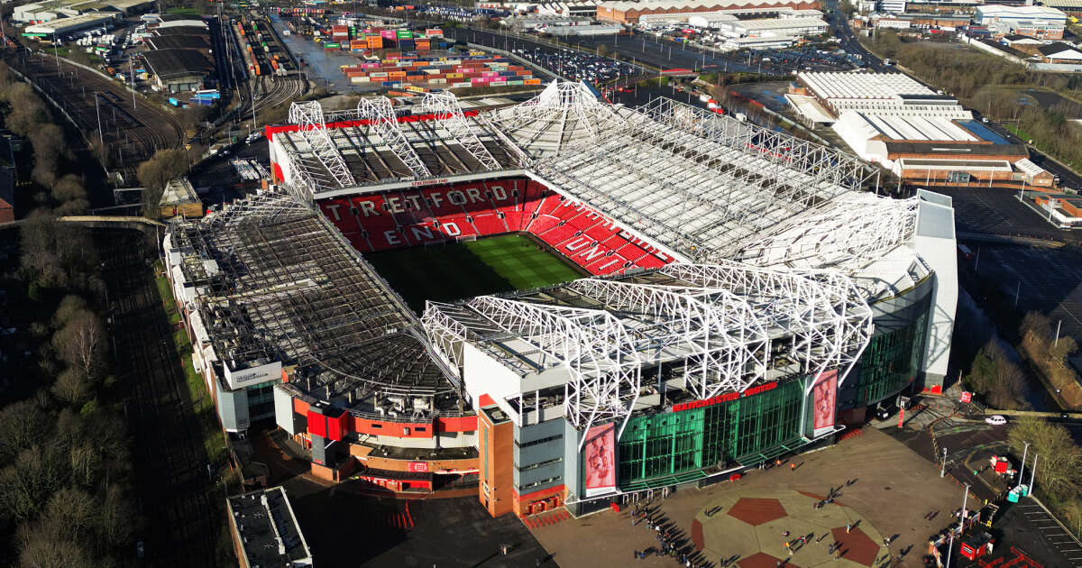 Manchester United to replace Old Trafford with new 100,000-seat stadium